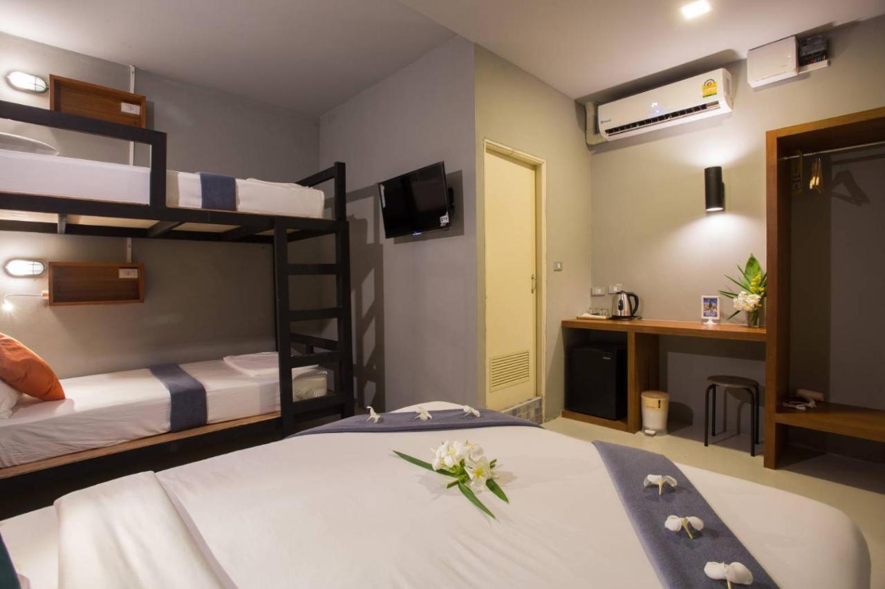 Leisure Hostel *